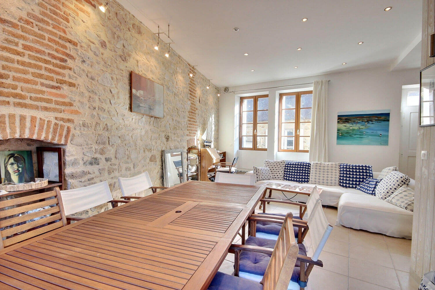 Rénovation d'un appartement avec des finitions modernes et soignées