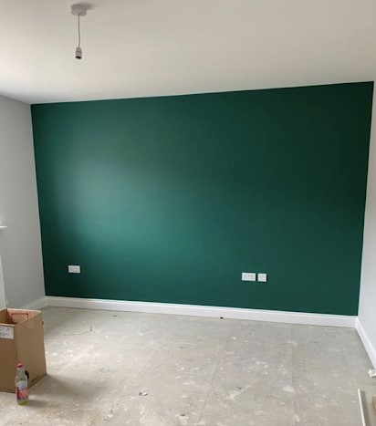 Peinture des murs et plafonds d'une pièce
