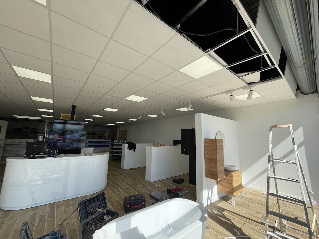 Exemple de plafond BA13 avec éclairage intégré