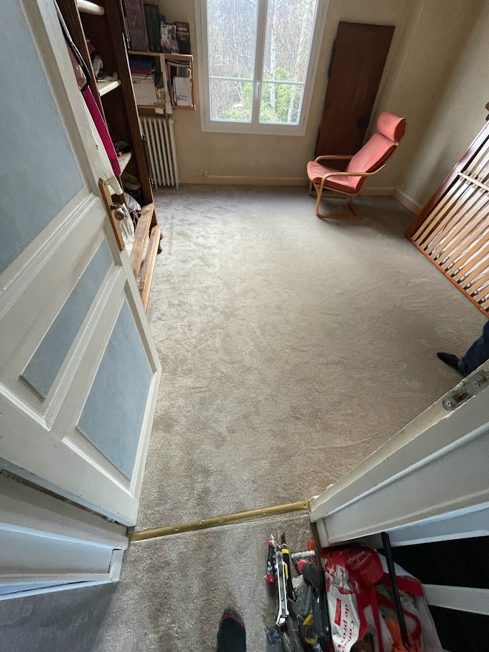 Carrelage moderne posé dans une salle de bain
